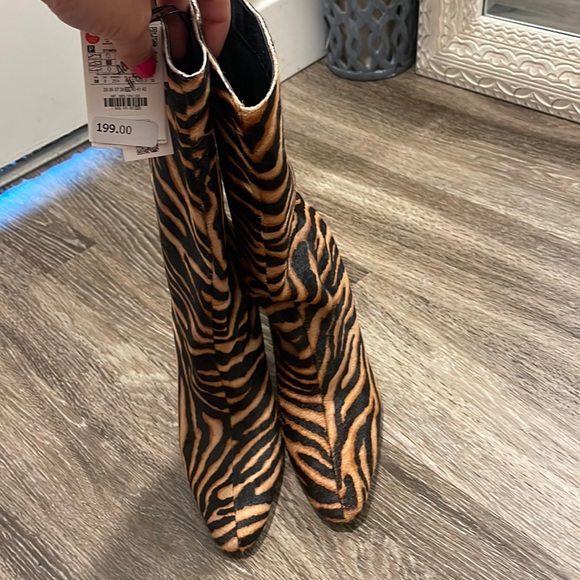 Zara 👢 boots - Picture 2 of 6